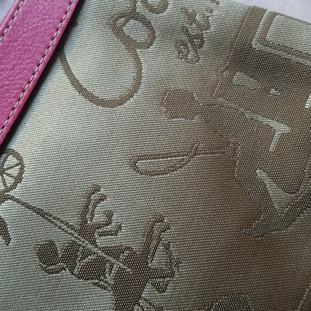 Coach Horse & Carriage Pink & Tan Wristlet - Picture 7 of 11